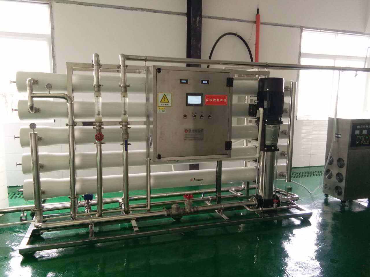 EDI超纯水设备工艺流程详解:RO后端精制逻辑、模块运行边界与工业集成要点