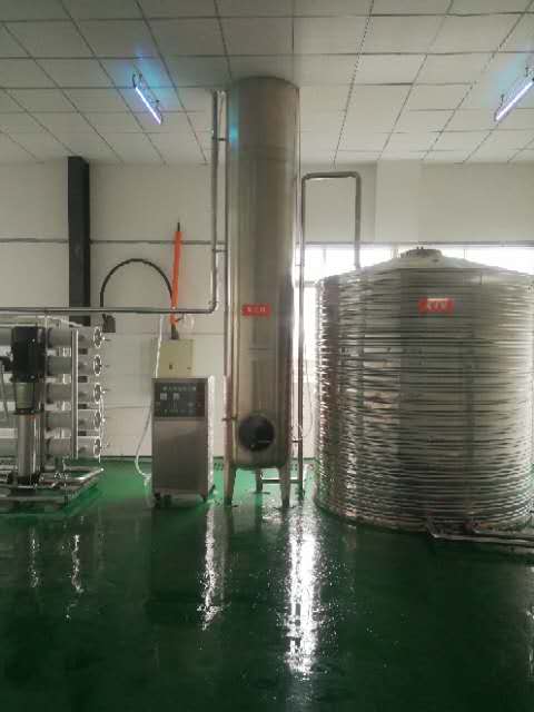 高纯水设备工作原理详解:从RO预处理到终端精制的三级净化逻辑与工业适用边界
