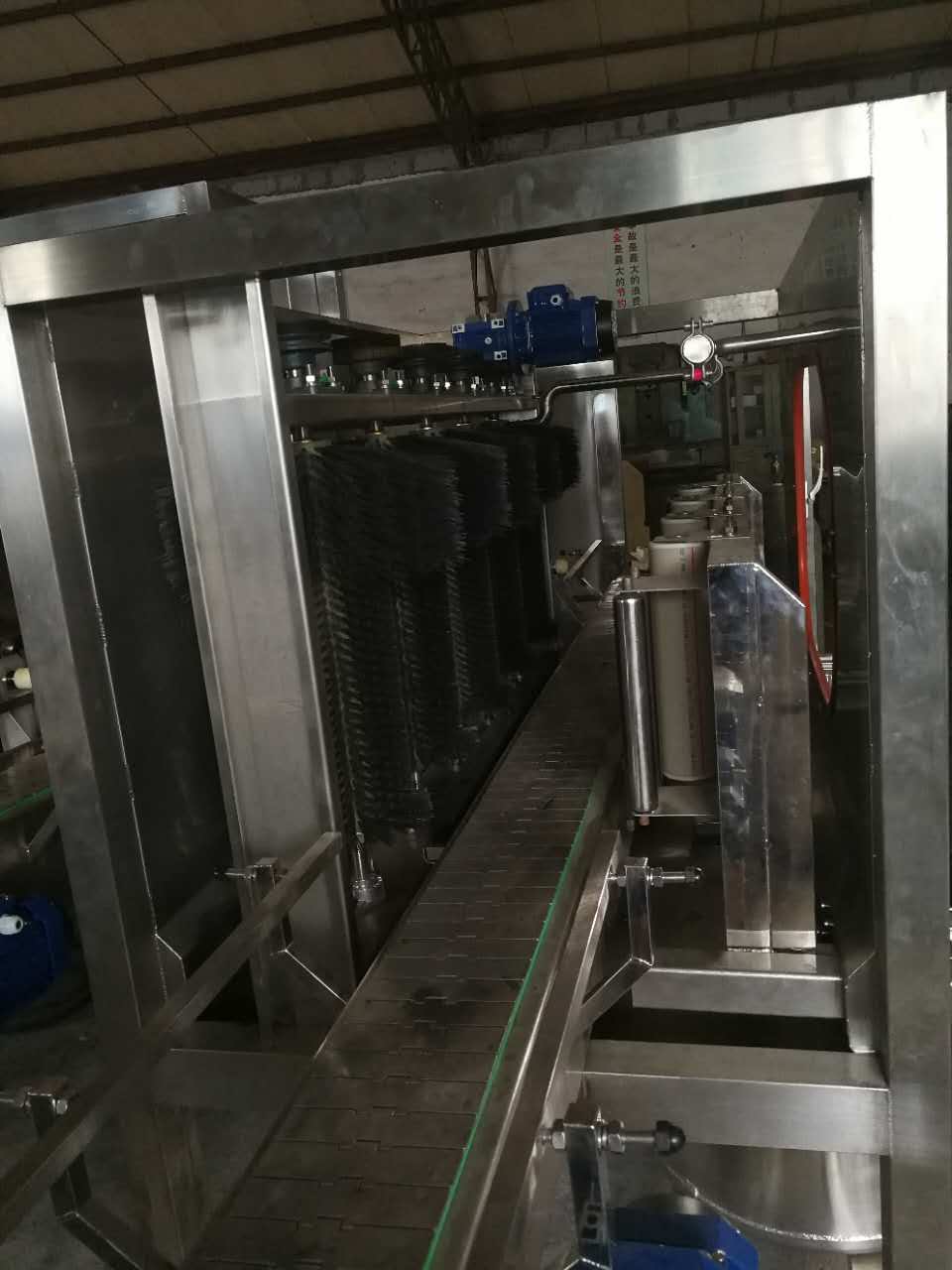 全自动桶装水生产线工艺流程详解：从水源处理到成品套袋的12个关键环节与运行逻辑